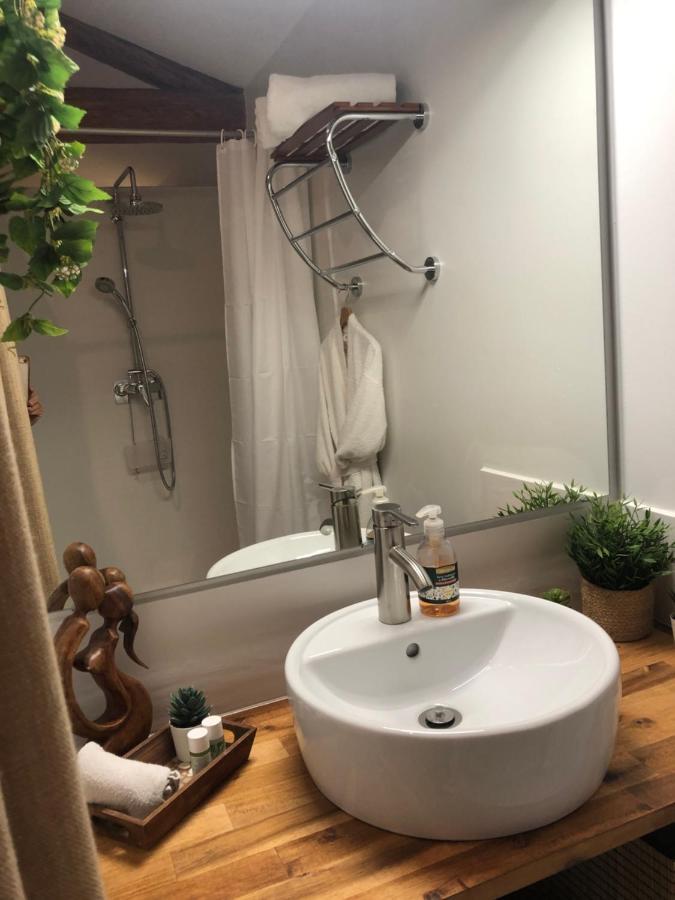 L' Ilot Des Iles Bed & Breakfast Cuxac-dʼAude Dış mekan fotoğraf